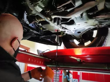 Oscar Tires ( neumáticos Pernas)