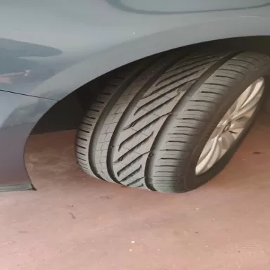 Oscar Tires ( neumáticos Pernas)